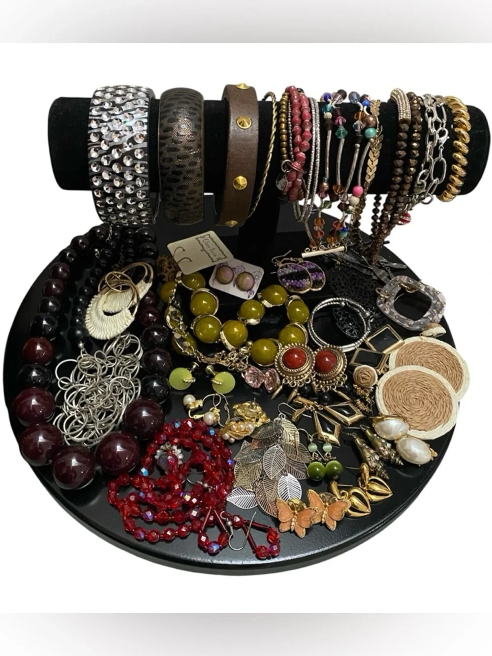 55 Piece mixed jewelry lot(RESERVED) - Picture 4 of 6